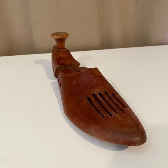 Vintage Florsheim Wooden Shoe Stretcher – Adjustable to 10.5" – Ball Width 3.5"‎ - Picture 4 of 7